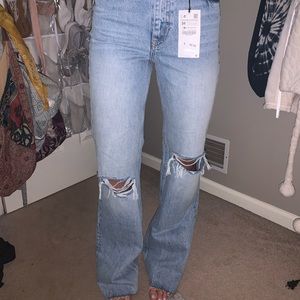 BRAND NEW NEVER WORN ZARA jeans